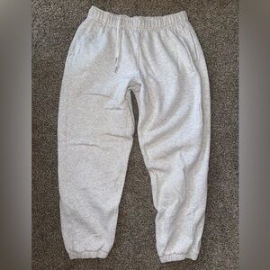 Lululemon Athletica Heather Core Ultra Light Gray Joggers Size Medium